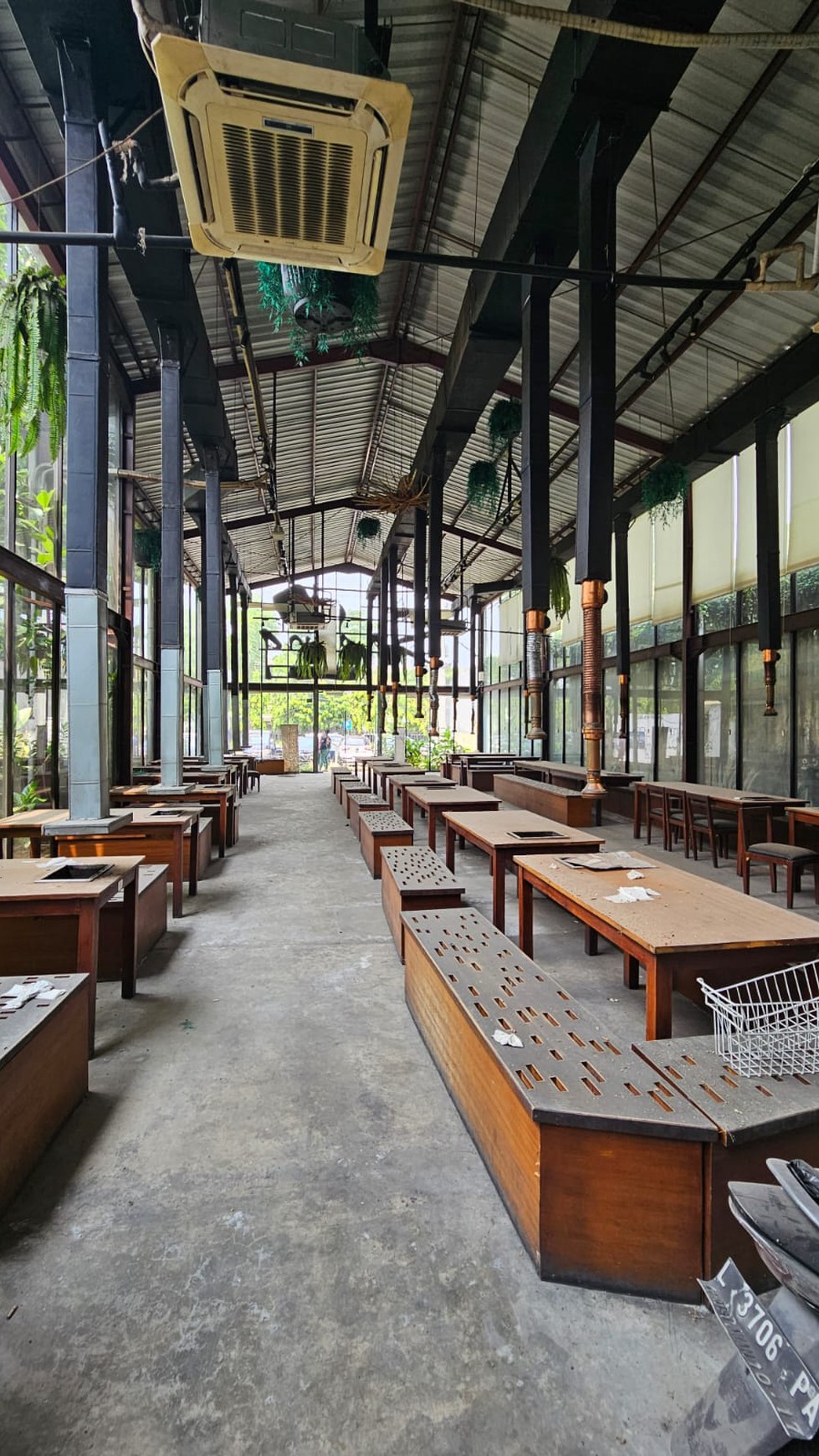 DI SEWAKAN Cocok buat Resto, Coffee / tempat usaha di kota dan pusat perkatoran di Jl Pregolan