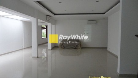 Rumah Premium Mewah & Strategis, 3 Lantai, Jl.Kemang Selatan, Jakarta Selatan