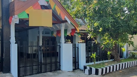 Dijual Rumah Strategis di Jalan Ikan Mungsing Perak Surabaya