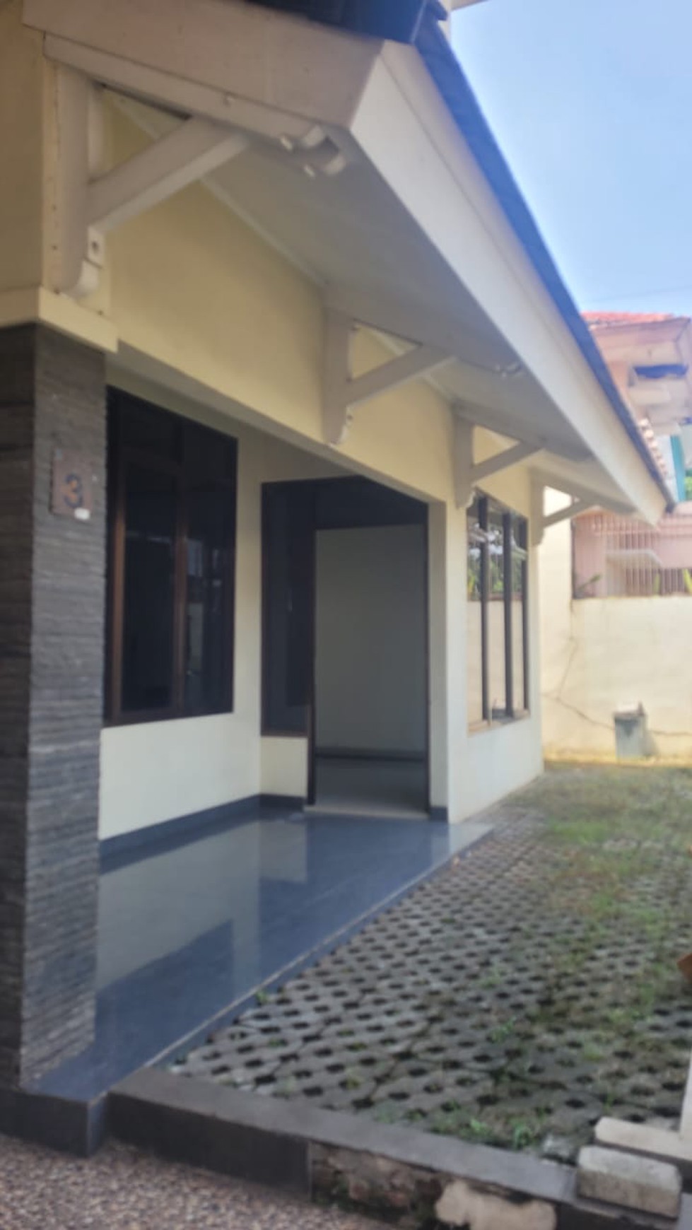 Rumah 2 Lantai Siap Huni dengan Hunian Nyaman dan Asri @Bintaro