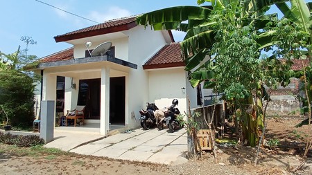 Rumah Tinggal Lokasi Dekat Wisata Studio Gamplong Moyudan Sleman 