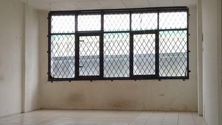Ruko Bagus 3 Lantai Siap Pakai, Jalan Cipulir, Kebayoran Lama, Jakarta Selatan