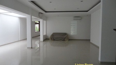 FOR RENT Rumah 3 Lantai, Bagus, Sertifikat Hak Milik, Jalan Kemang Selatan, Jakarta Selatan