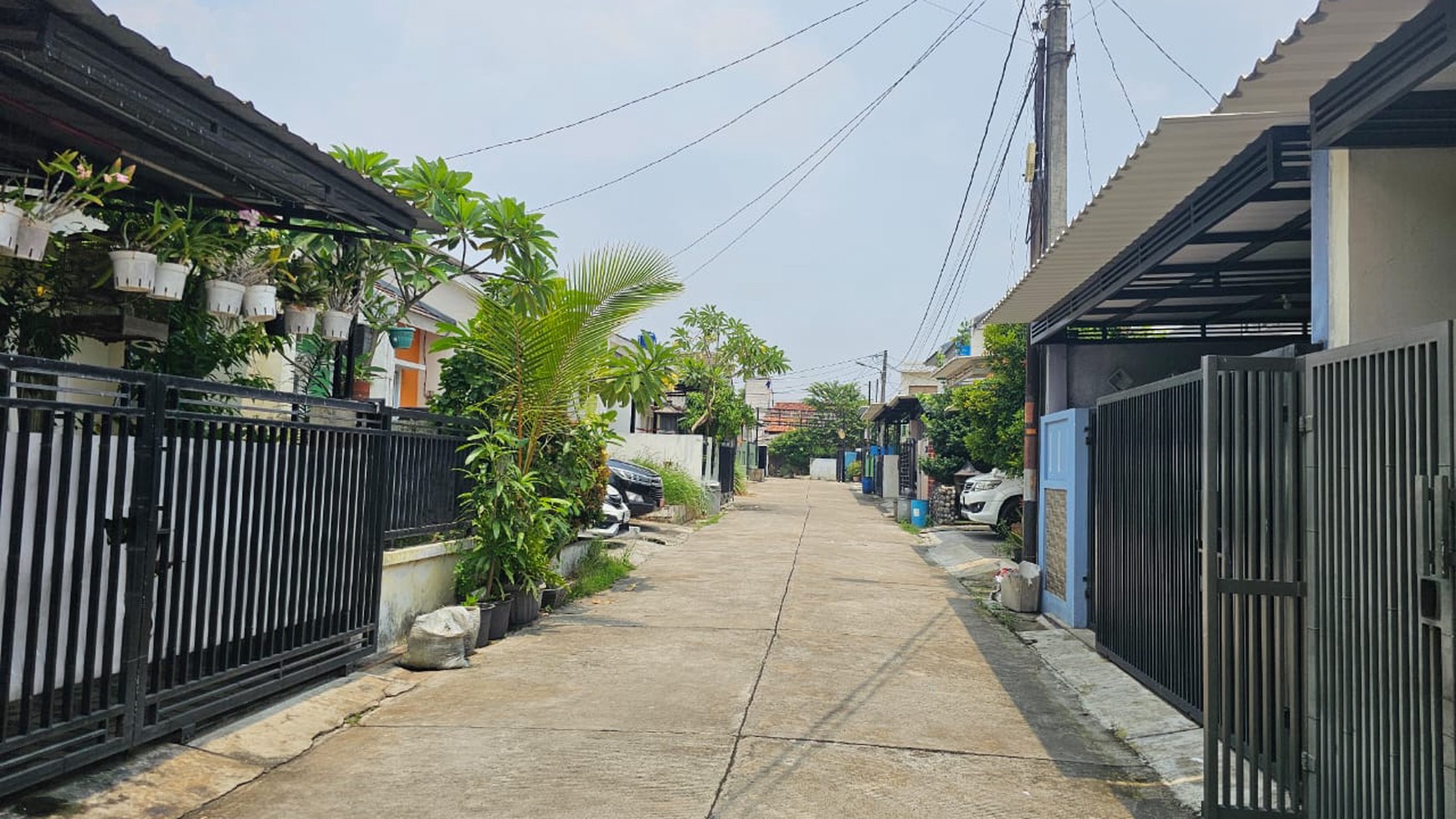 Dijual Rumah dalam Komplek dan Lokasi Strategis @Pinang