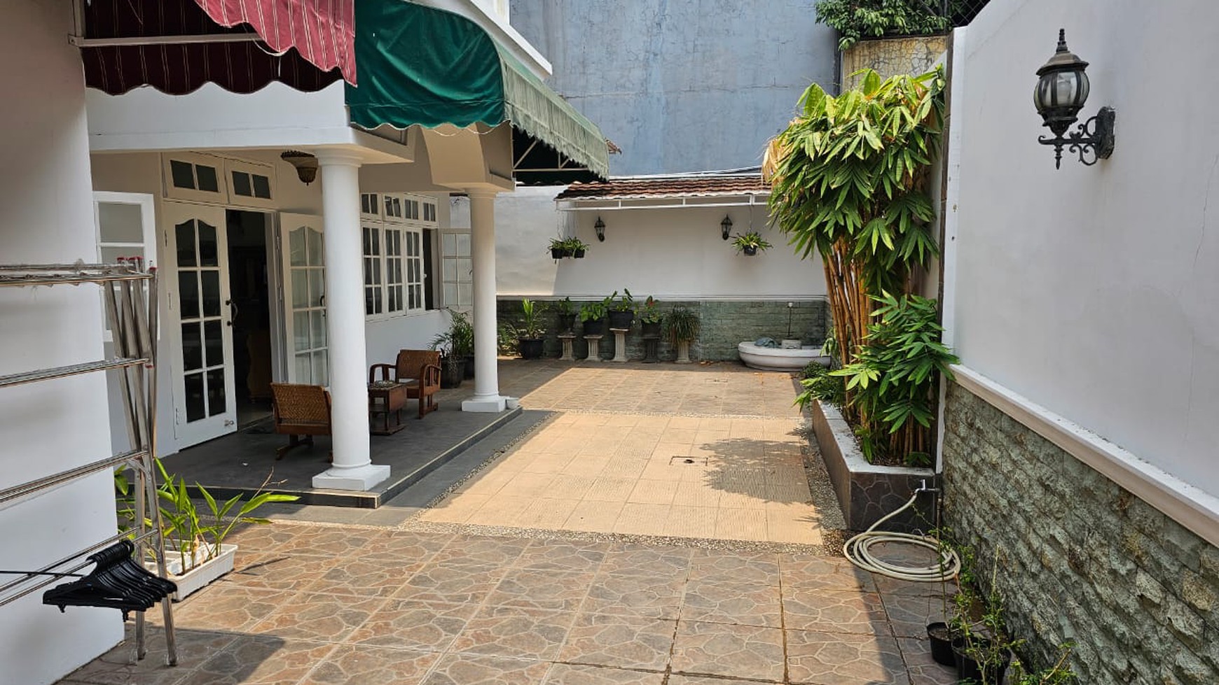 Rumah Hitung Tanah Area Cipete