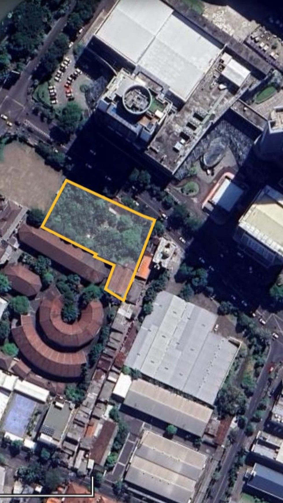 Rumah Hitung Tanah Area Cipete