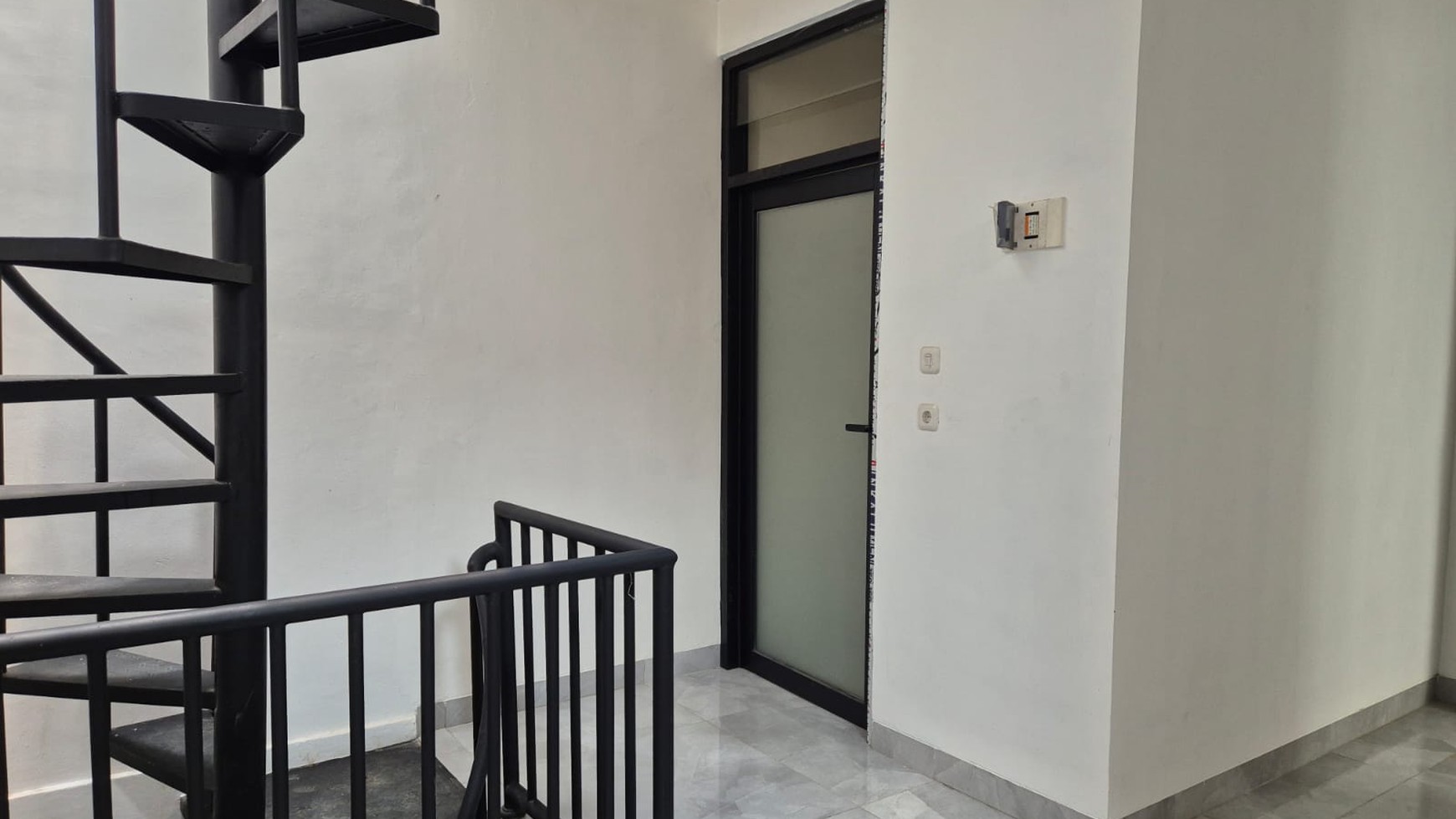 Rumah Brand new,cantik siap huni di Bintaro sektor 9