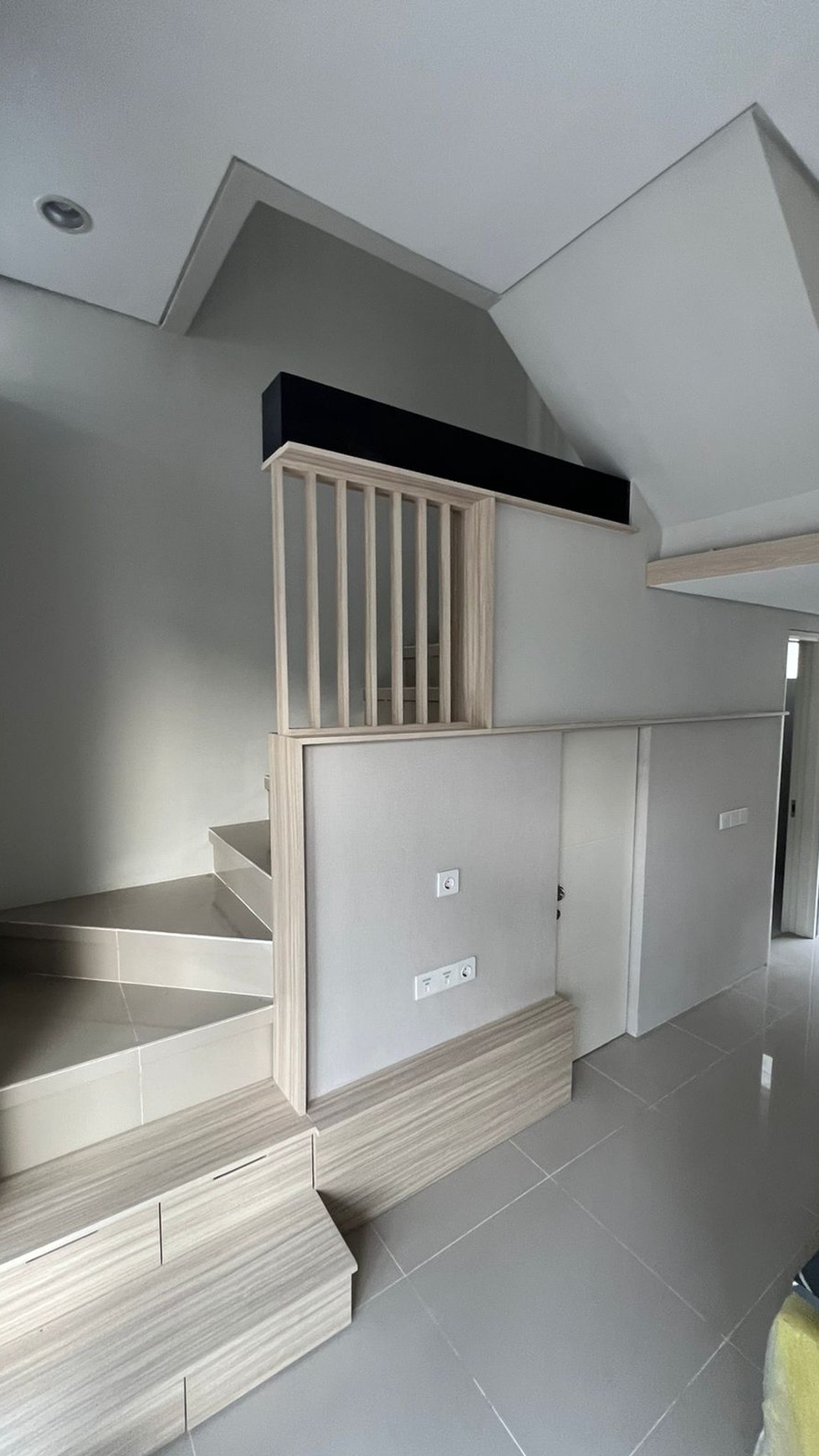 MURAH Dijual Rumah North West Central Citraland BONUS FULL FURNITURE Modern Baru dekat North West Lake, North West Park, North West Hill  Sekolah Citra Berkat, Bukit Palma Citraland