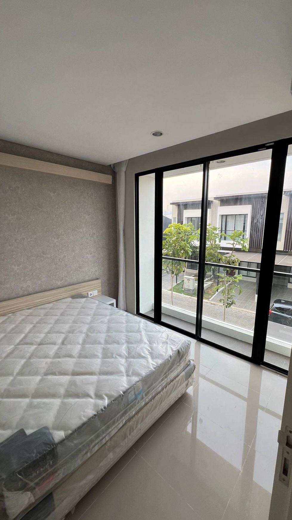 MURAH Dijual Rumah North West Central Citraland BONUS FULL FURNITURE Modern Baru dekat North West Lake, North West Park, North West Hill  Sekolah Citra Berkat, Bukit Palma Citraland