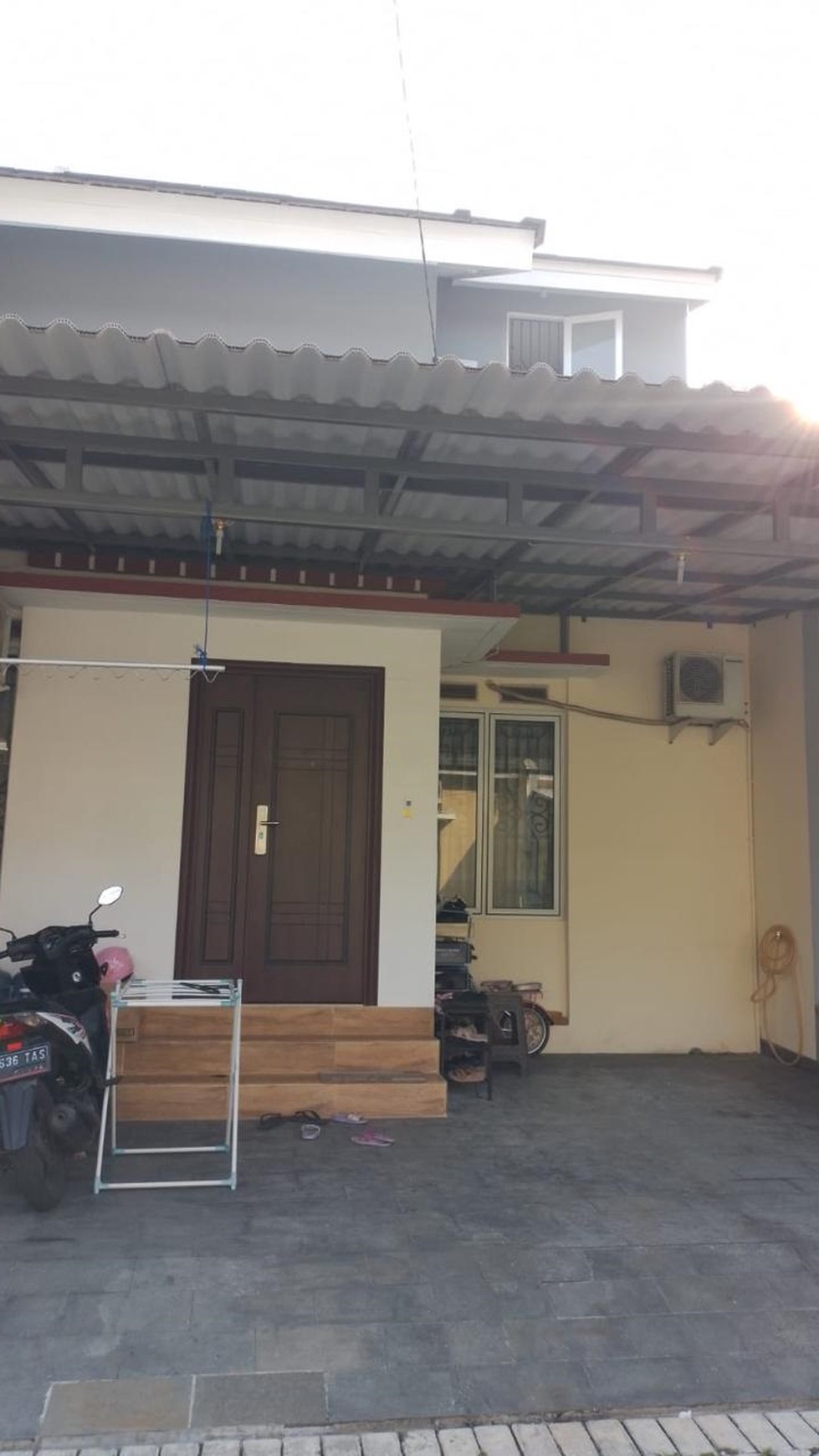 Rumah Siap Huni dengan Ceiling Tinggi dan Hunian Nyaman @Ciputat