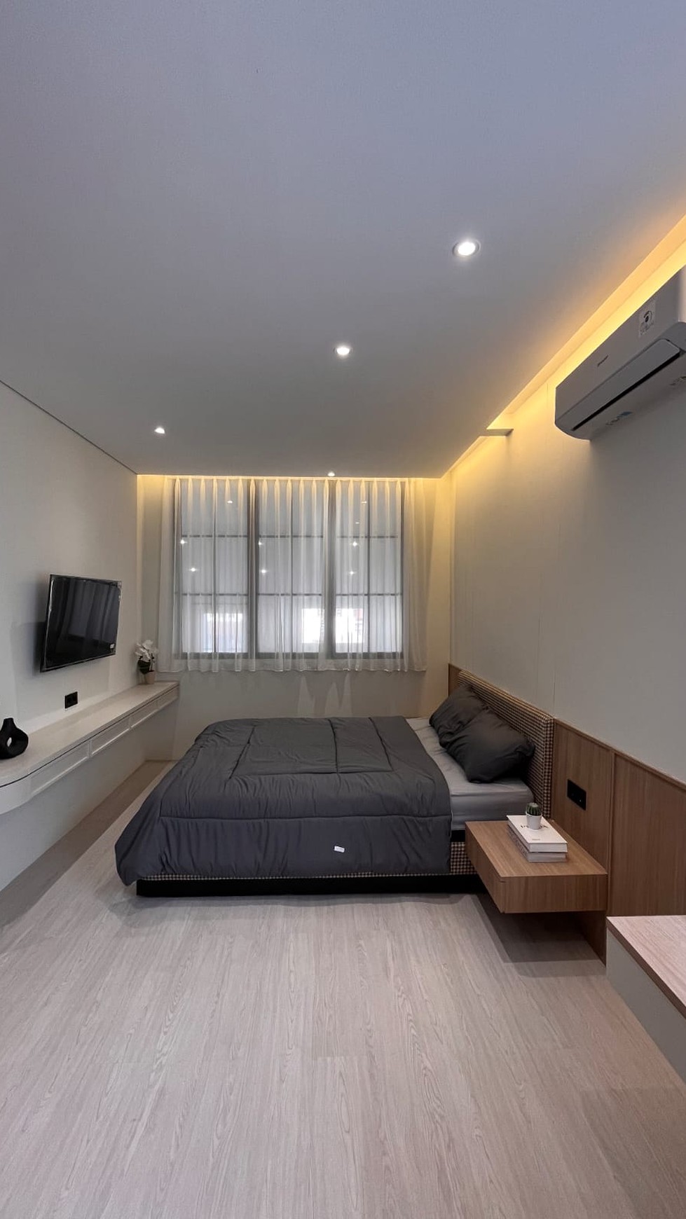 RUMAH BAGUS  Kota Baru Parahyangan Tatar Wangsakerta  Full Furnished & electronic