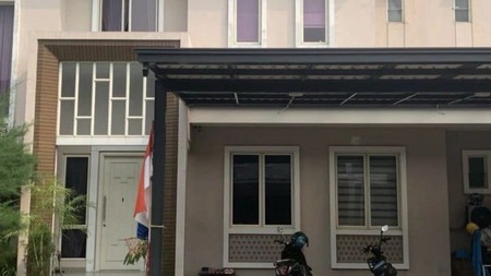 Rumah berlantai 2 dikawasan Cikupa Cluster Chiara, Suvarna Sutera dengan harga jual Menarik