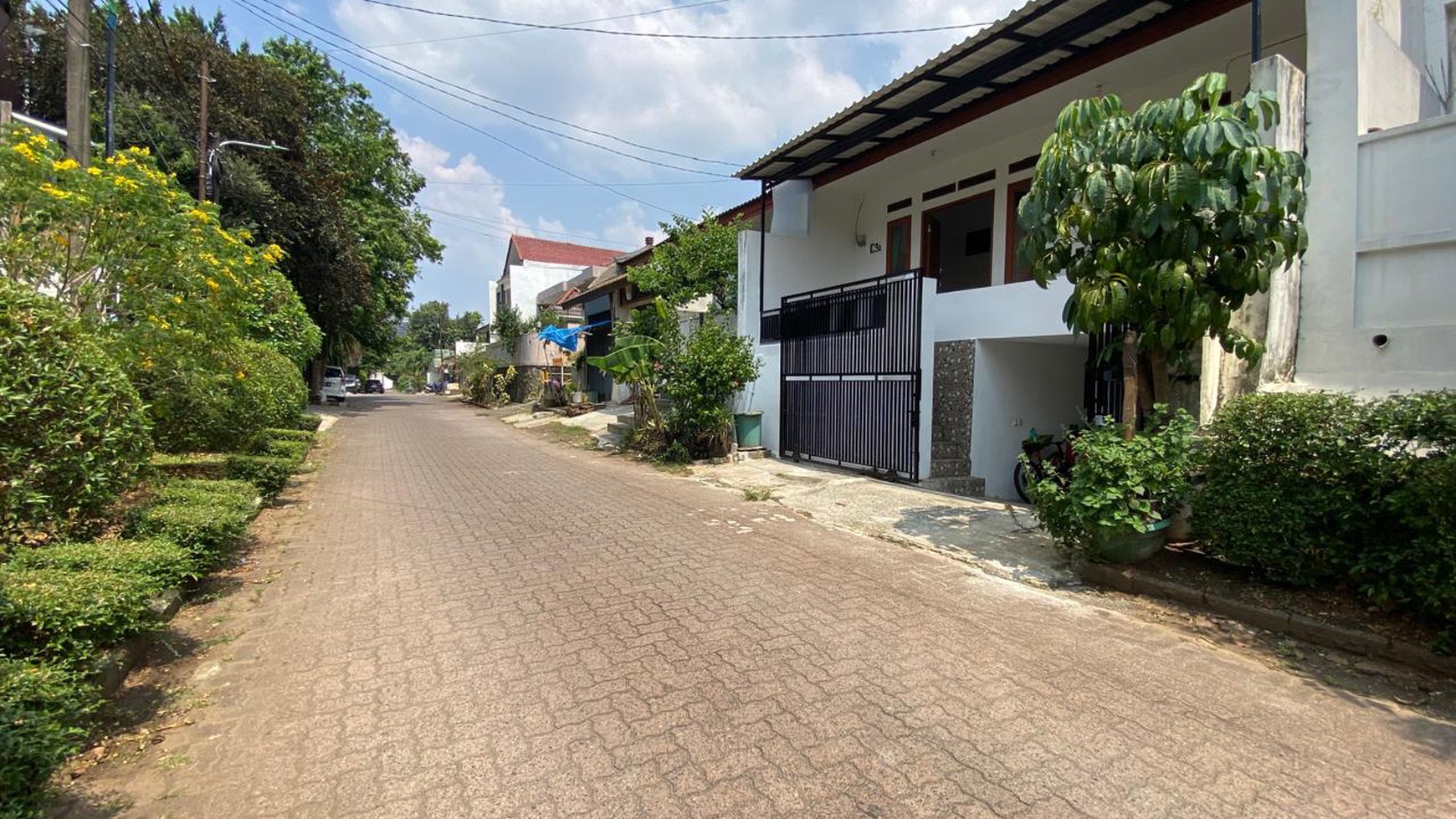 Rumah Nyaman Di Jalan Kana Lestari Lebak Bulus, Jakarta Selatan.