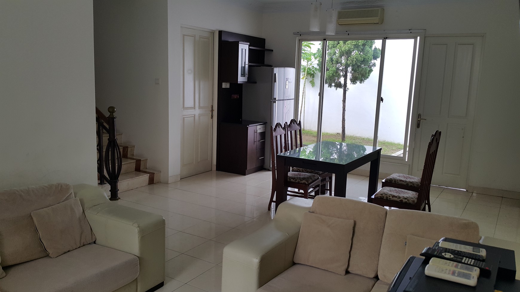 Sewa Pakuwon Vila Bukit Regency Full Furnish