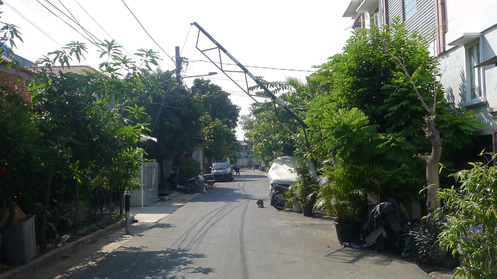 Jl Kramat Jaya Baru - Rumah tua hitung tanah