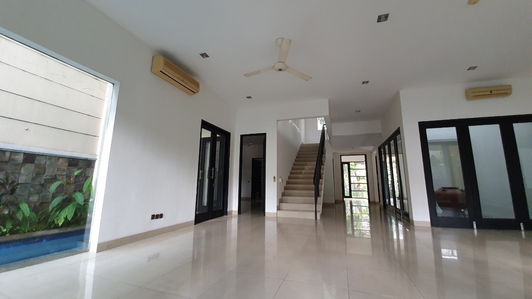 Rumah Siap Huni Jl. Kemang