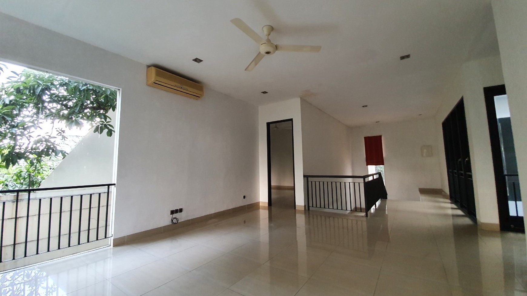 Rumah Siap Huni Jl. Kemang