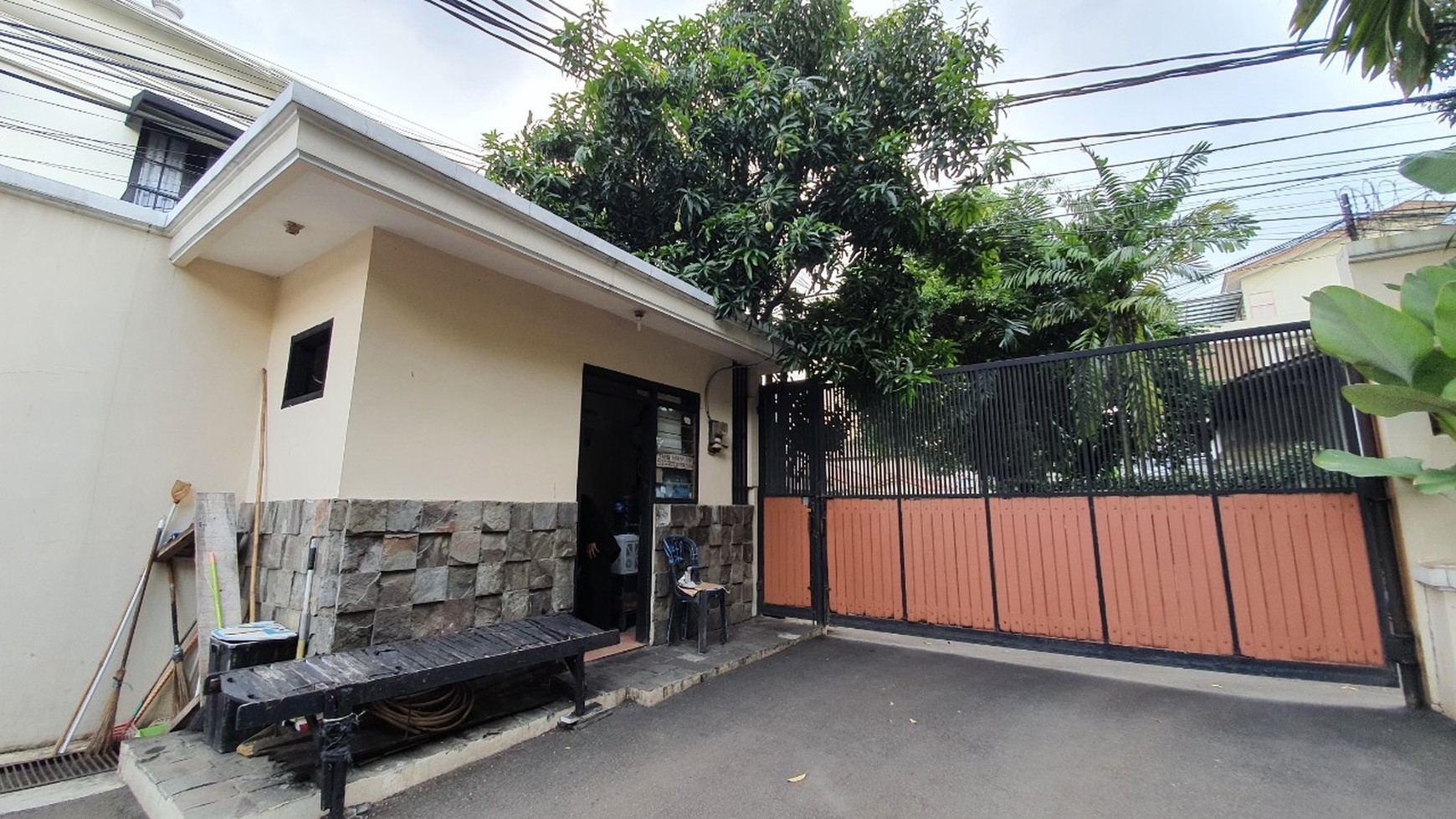 Rumah Siap Huni Jl. Kemang