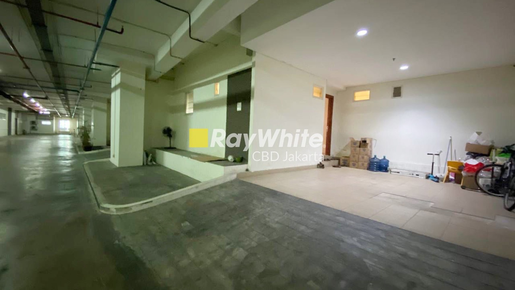 Dijual Condominium di Thamrin Residence dengan garasi