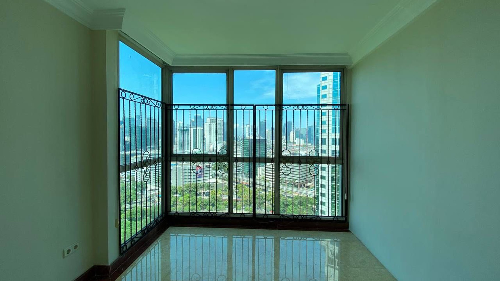 Dijual Apartemen 3 BR di Puri Imperium Jakarta Selatan