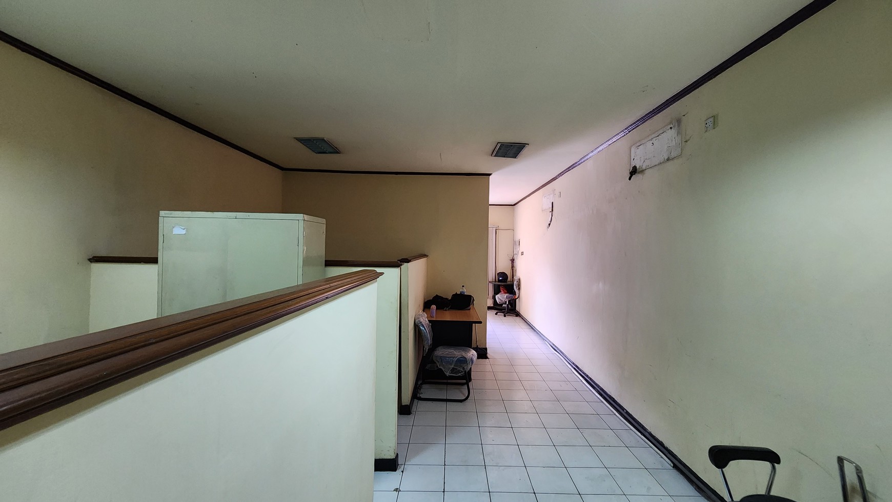 Dijual Cepat Ruko 2m an Cocok Buat Kantor Jalan Ngagel Rejo Samping Novehotel