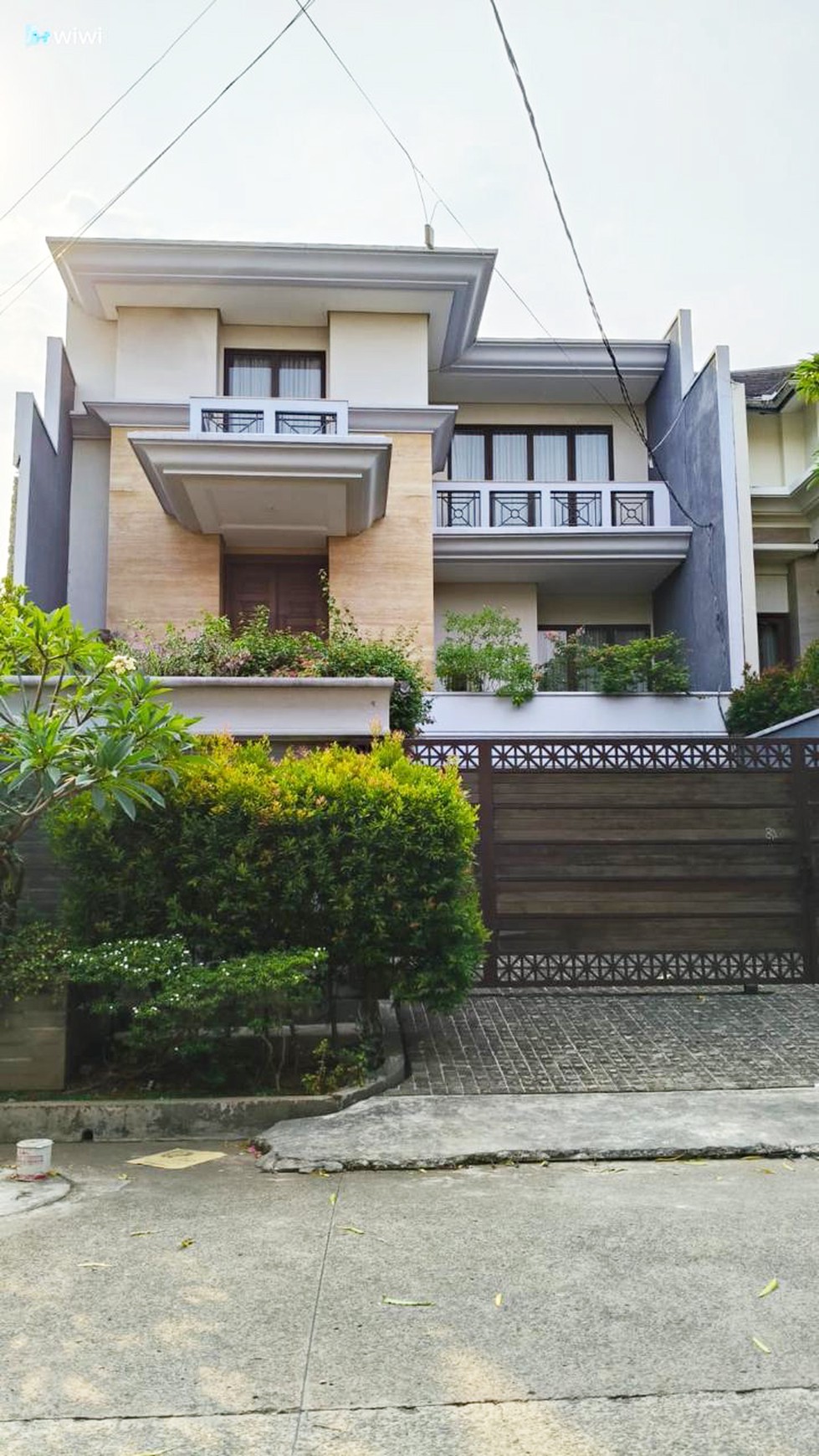 Hotsale Rumah Mewah Full Furnished Dengan Pool Lokasi di Kebayoran Baru