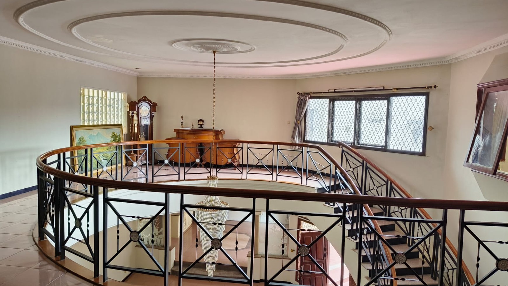 Dijual Rumah Kokoh dan Classic di Cempaka Putih, Jakarta Pusat!