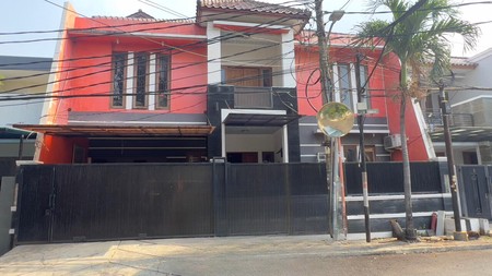 Rumah 2 Lantai di Tebet Barat