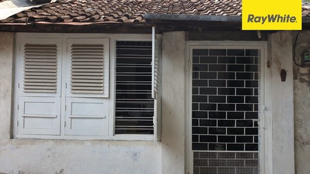 Dijual Rumah Murah Pusat Kota di Jl Kalianyar Wetan Surabaya