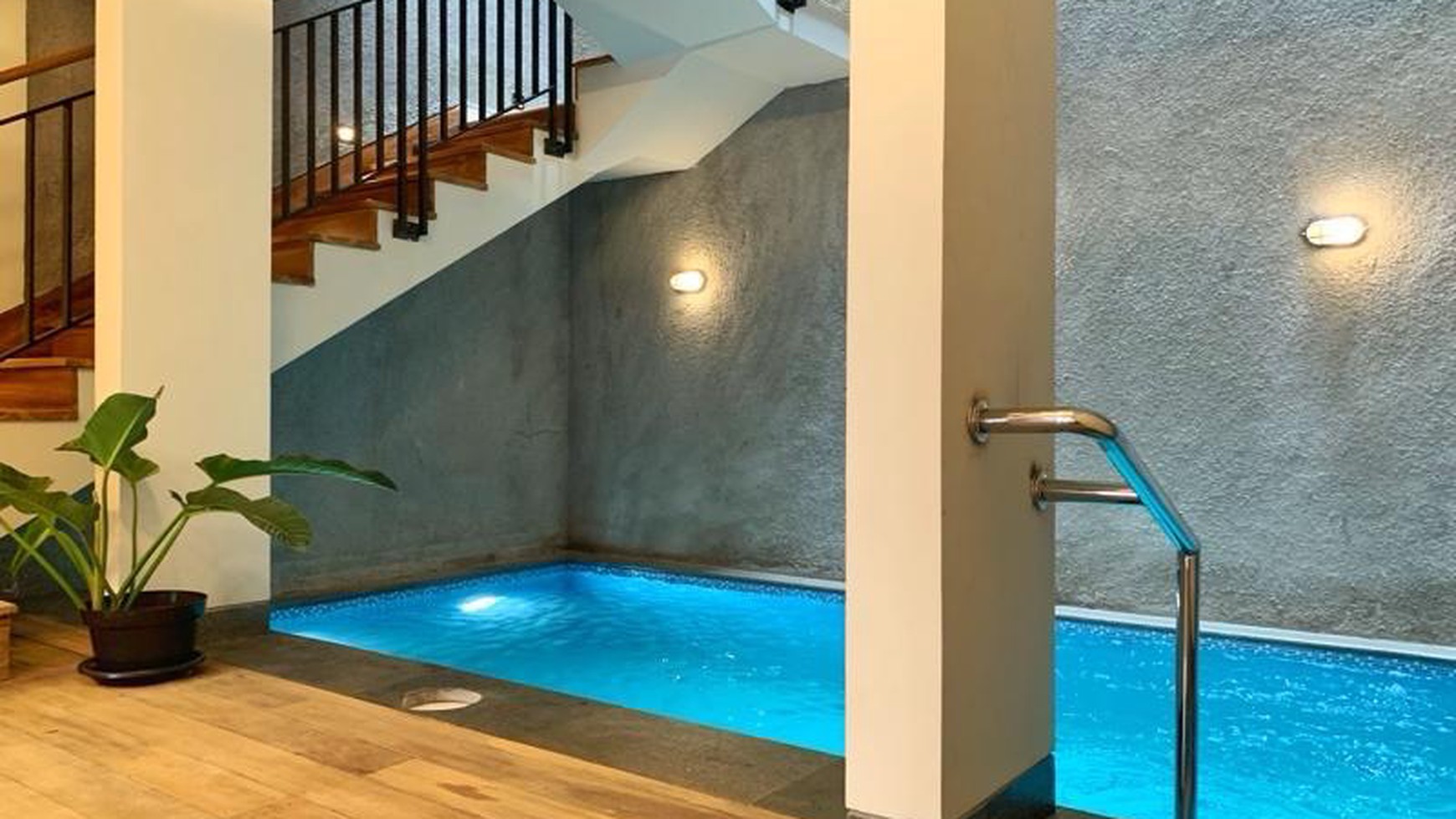 Rumah Hitung Tanah Area Cipete