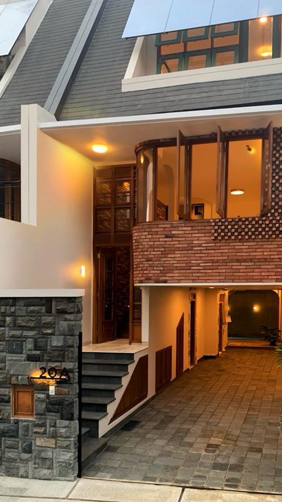 Rumah Hitung Tanah Area Cipete