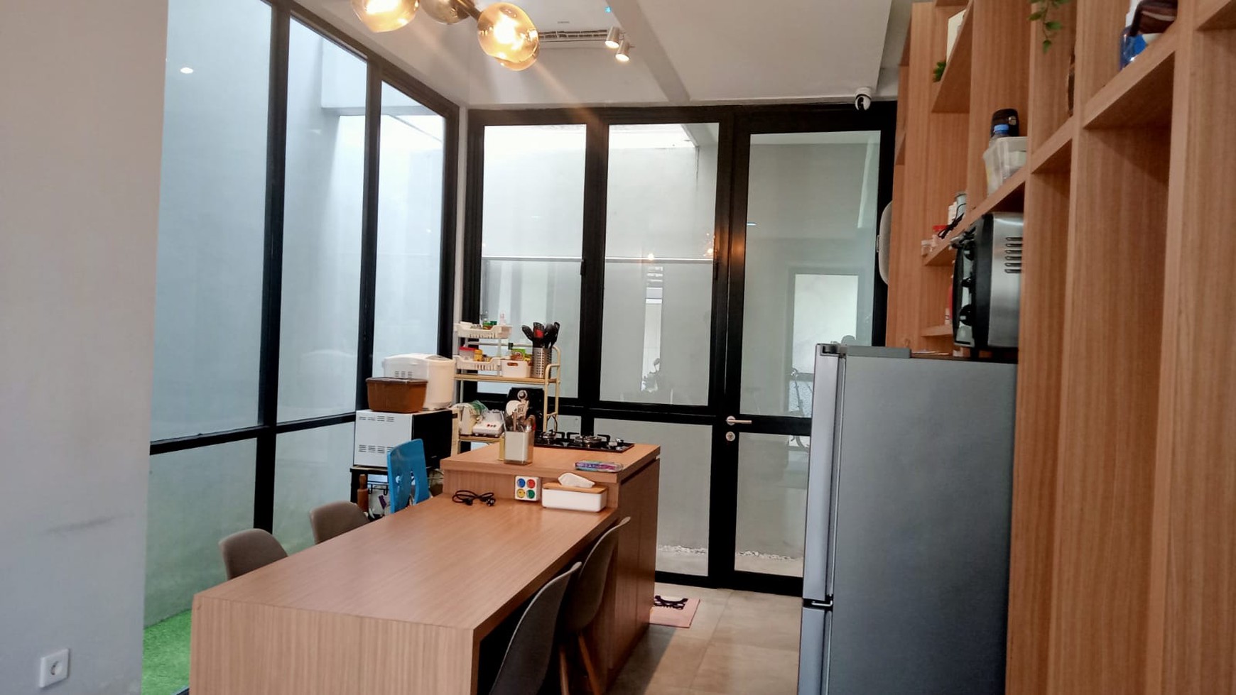 Rumah Hitung Tanah Area Cipete