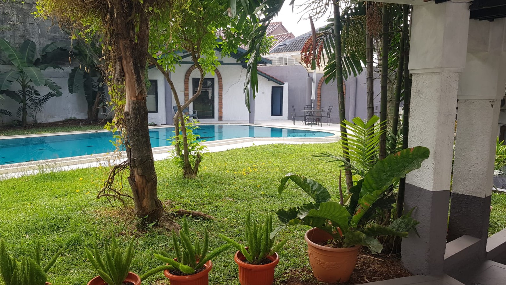 Rumah Hitung Tanah Area Cipete