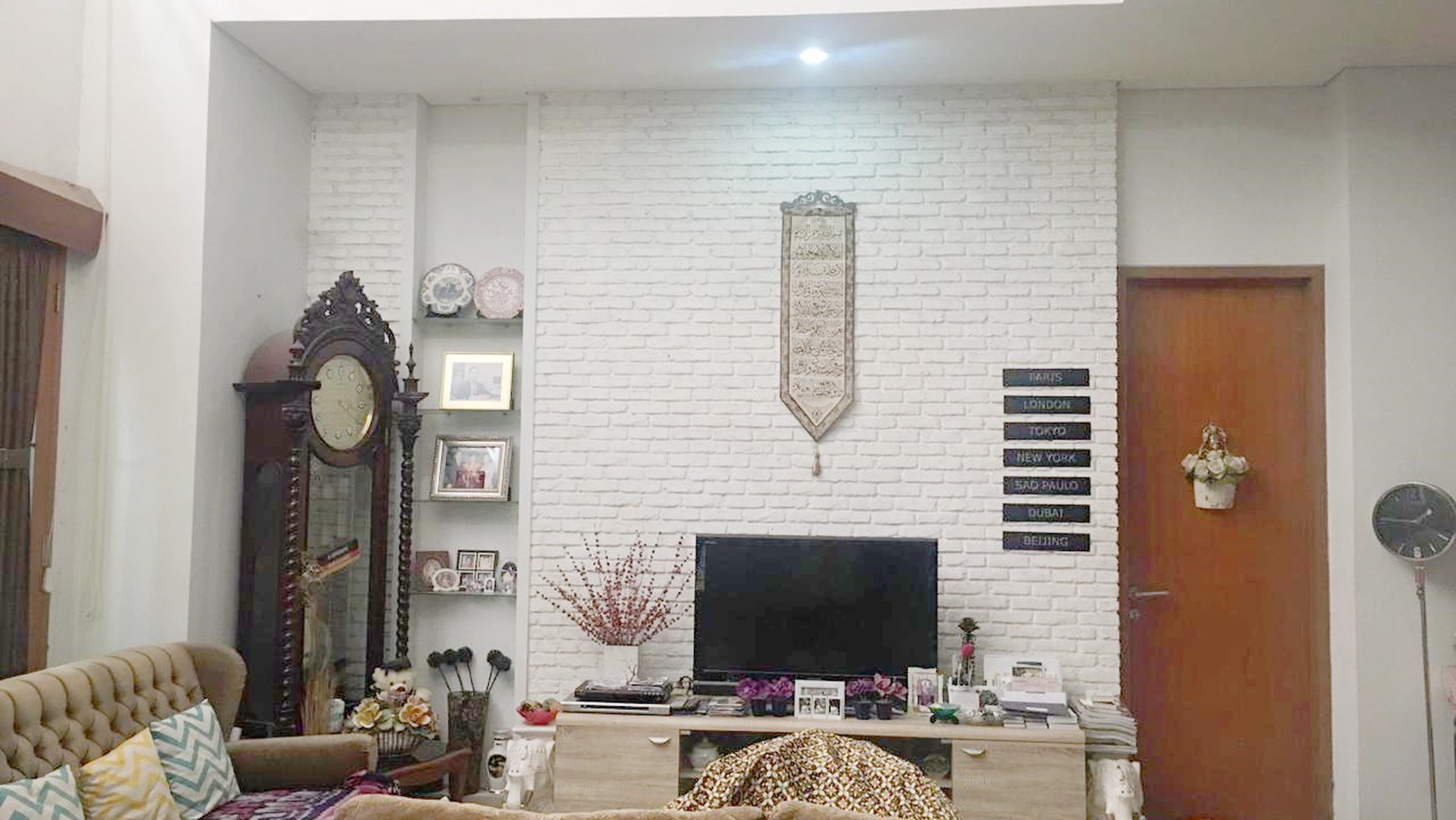 Rumah Hitung Tanah Area Cipete