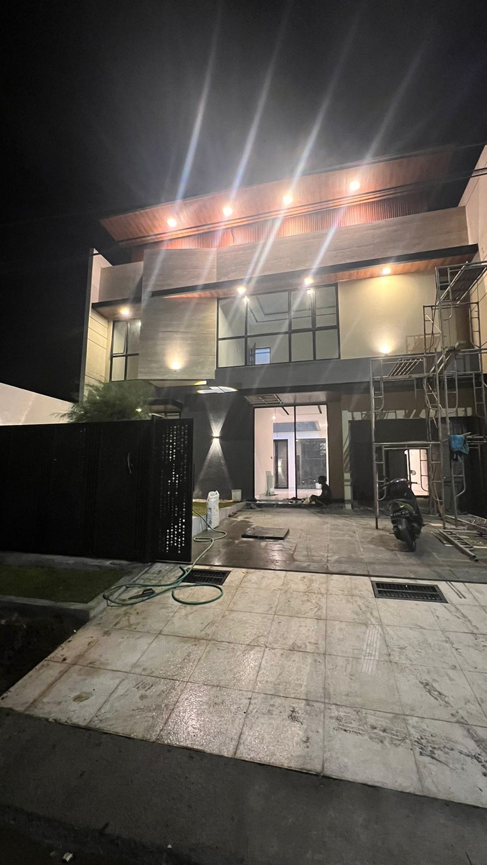 Dijual Rumah Baru Jl. Kertajaya Indah Timur - Surabaya Timur Dekat Galaxy Mall, Raya Merr