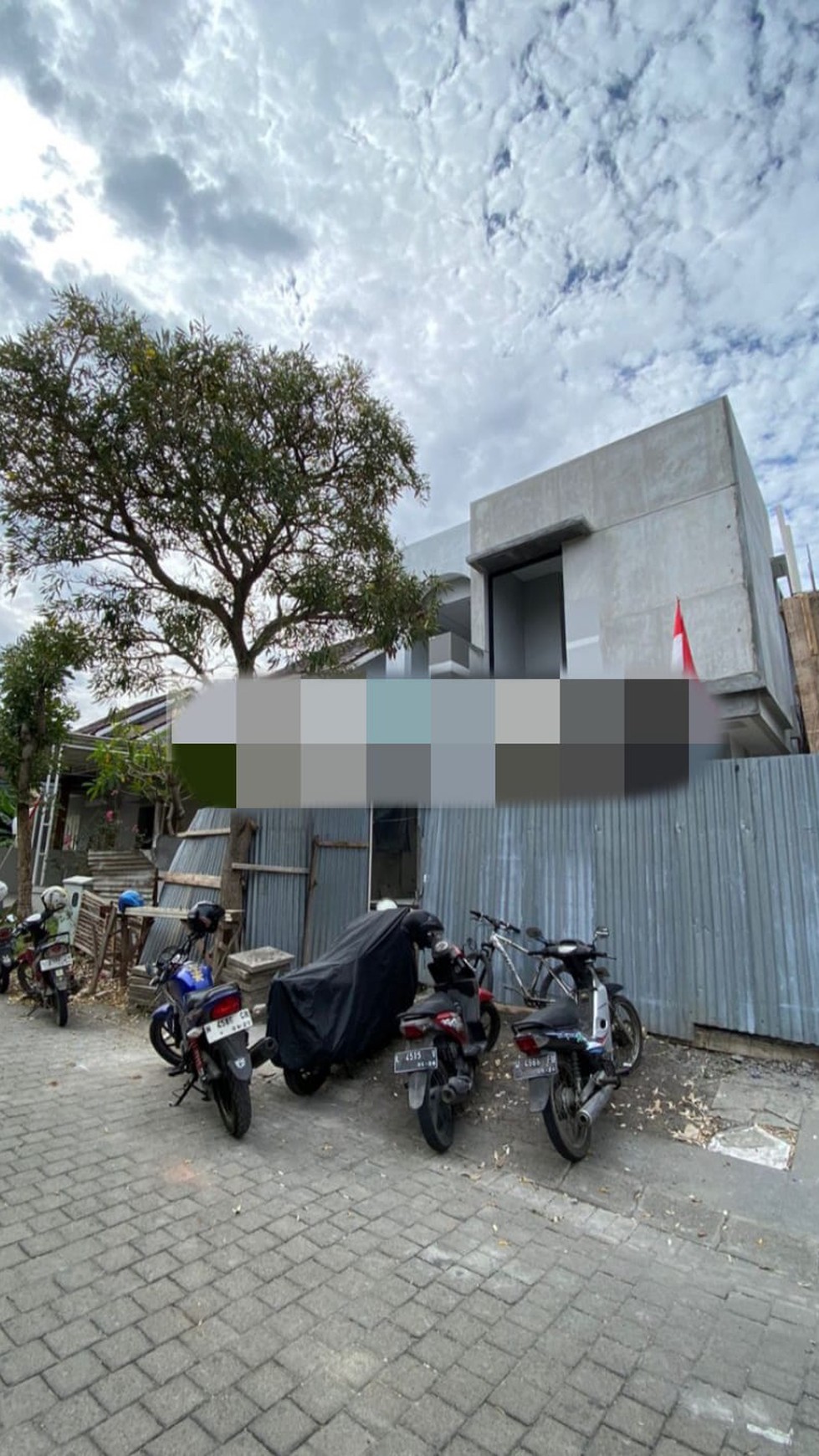 1789. Dijual Rumah Woodland Citraland Surabaya Barat 