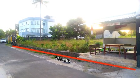 Tanah Pekarangan Luas 2204 Meter Persegi Lokasi di Maguwoharjo Depok Sleman 