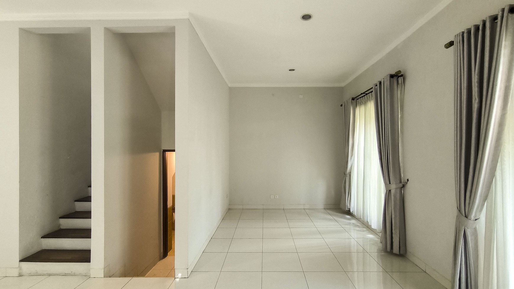 Rumah Bagus Di Emerald Residence Bintaro Jaya Sektor 9