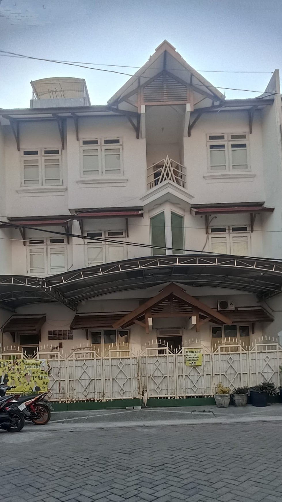 DIJUAL RUMAH KOS AKTIF, Surabaya