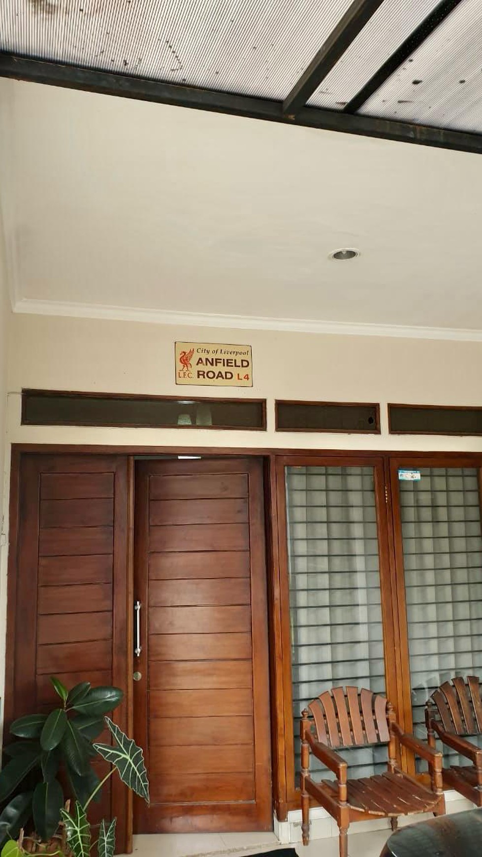 Rumah Bagus Di Jl Budi Kreo, Larangan Kota Tangerang