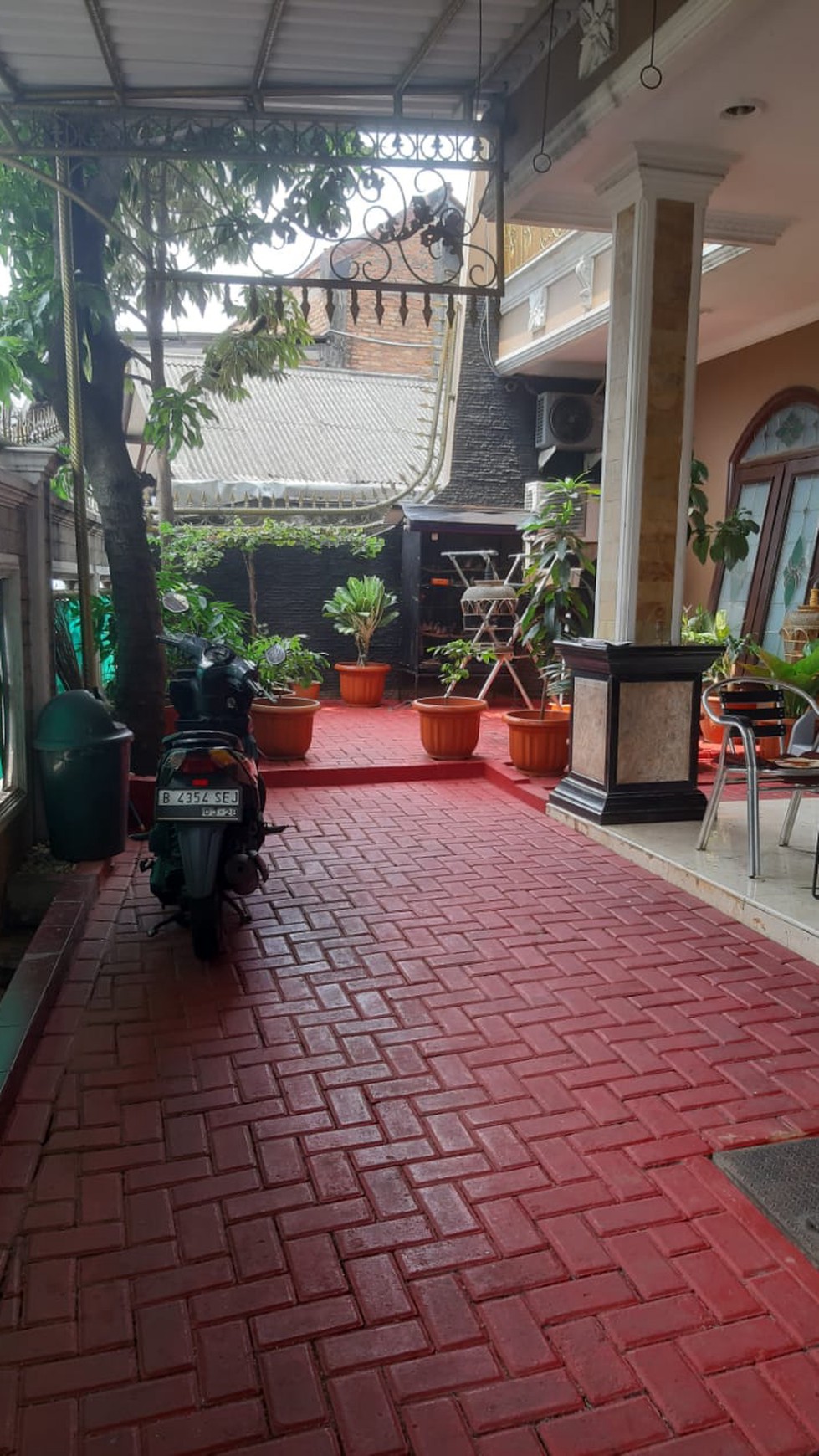 Rumah Bagus DI Jl Jati Raya Jakarta Selatan