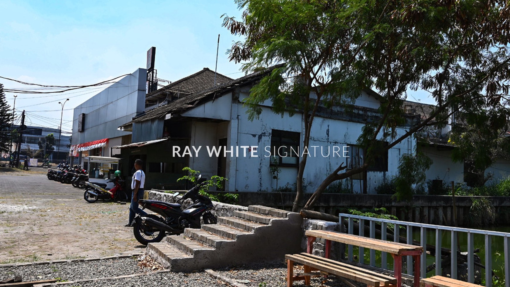 Rumah Hitung Tanah Area Cipete