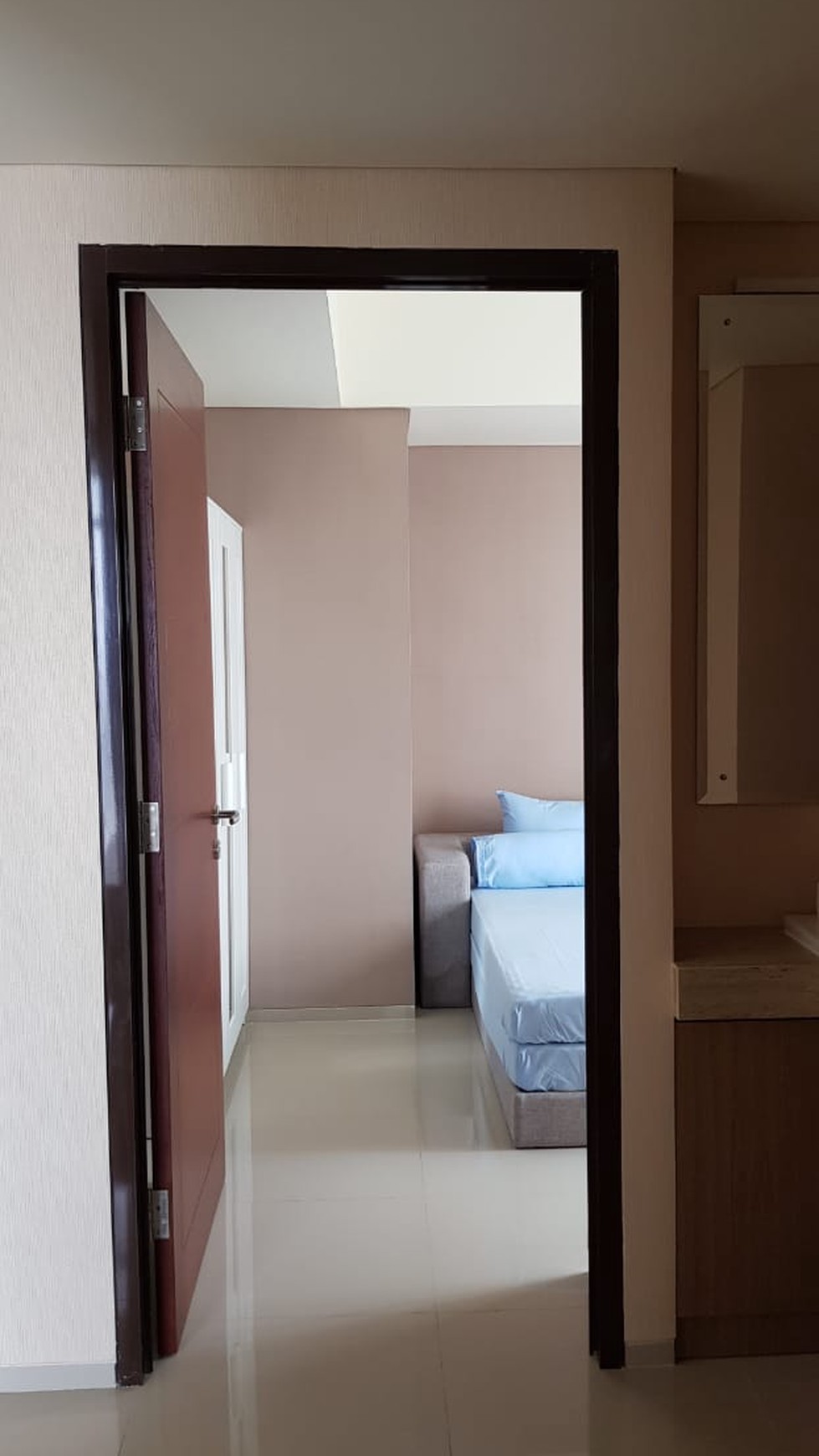 Apartemen The Accent Sektor 7 Bintaro.Furnish dekat dg Lotte, RS Bintaro, Supermarket Hari Hari and akses toll...