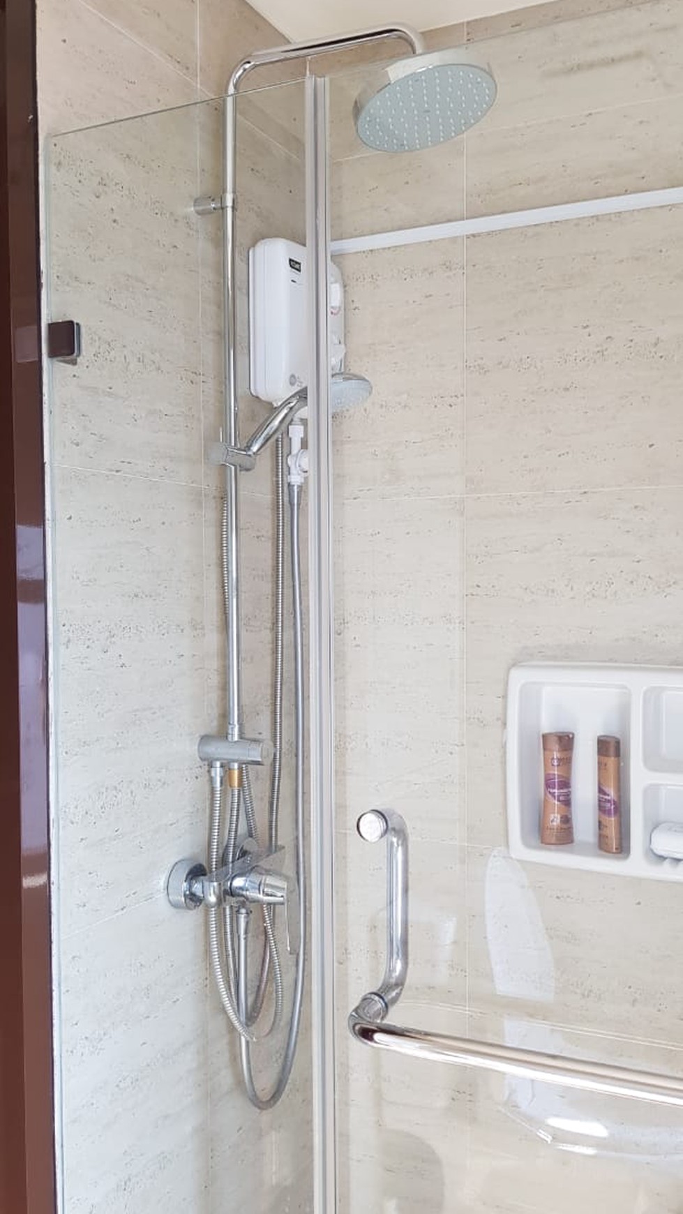 Apartemen The Accent Sektor 7 Bintaro.Furnish dekat dg Lotte, RS Bintaro, Supermarket Hari Hari and akses toll...