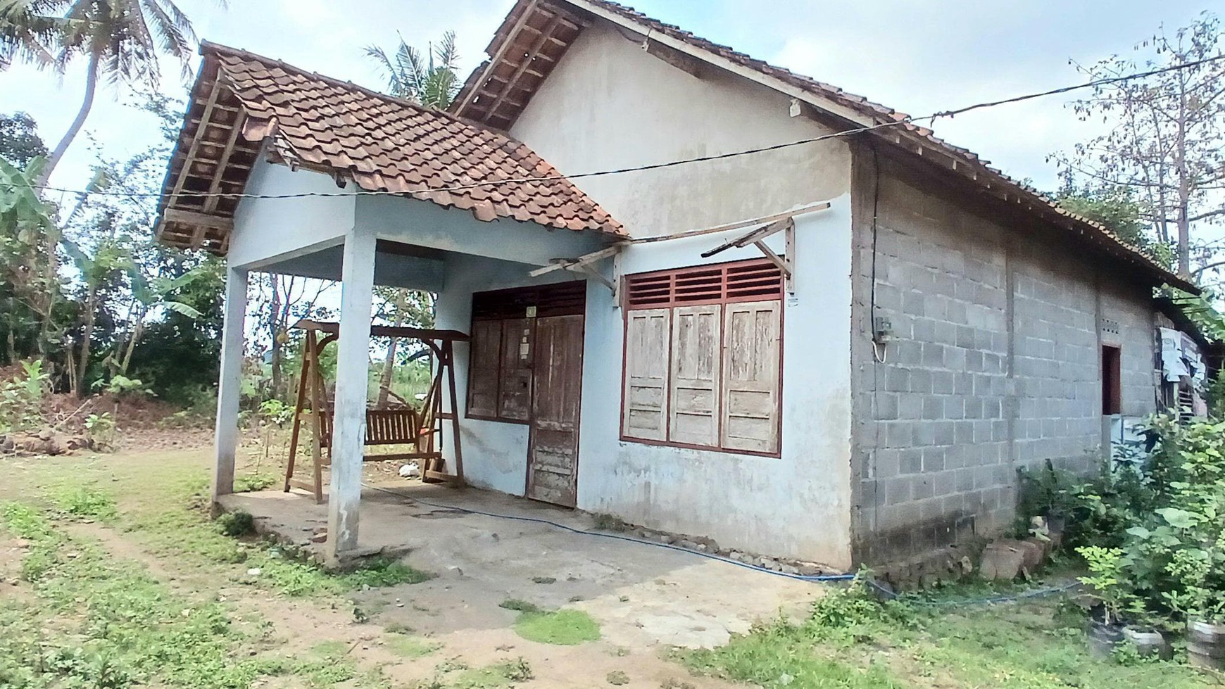 Tanah & Bangunan Lokasi Dekat Pasar Cebongan Mlati Sleman 