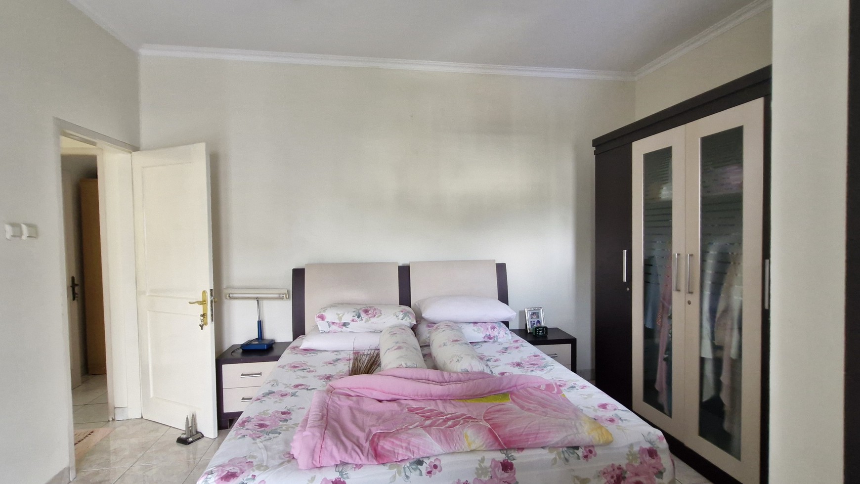 Rumah 2 Lantai Semi Furnished Siap Huni  di Kota Wisata Cibubur