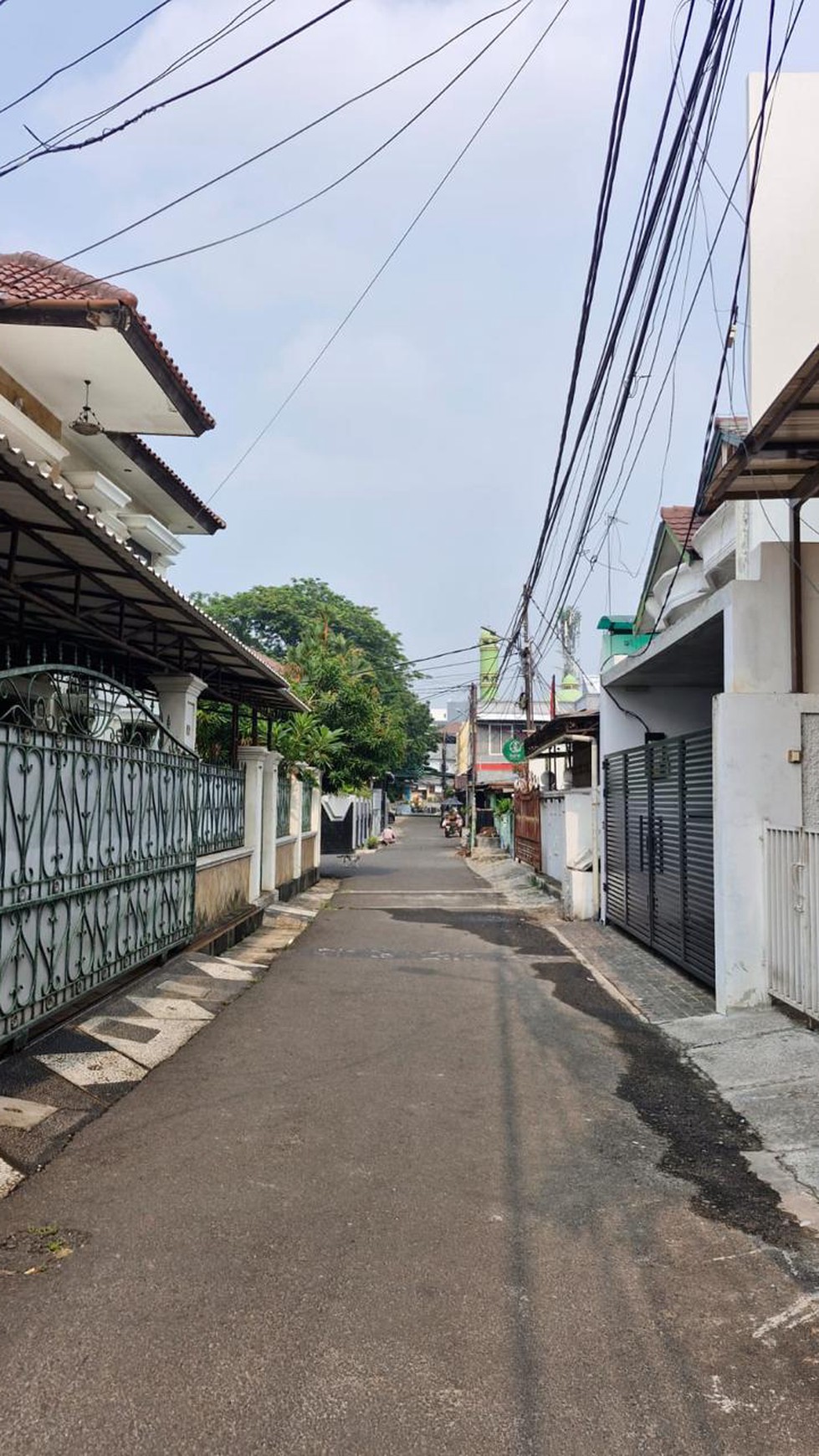 Di Jual Rumah lama hitung tanah Jl Cibulan Petogan dekat Pasar Santa dan Cikajang (pusat kuliner), Kebayoran Baru, Jakarta Selatan