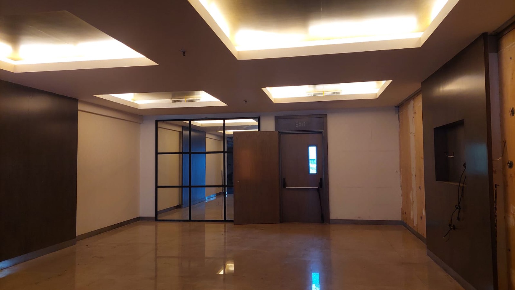 Disewakan Office Space Cocok Untuk Kantor, Clinic, Sport Center di Prime Area Menteng