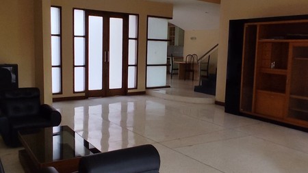 Comfortable House at Menteng Area Suitable for Office