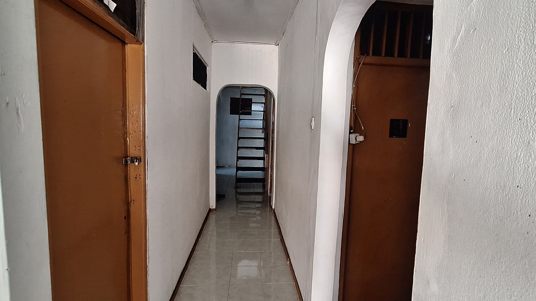 Di Jual Rumah  Jl. Damai Raya  Petukangan Selatan, Pesanggrahan Jakarta Selatan